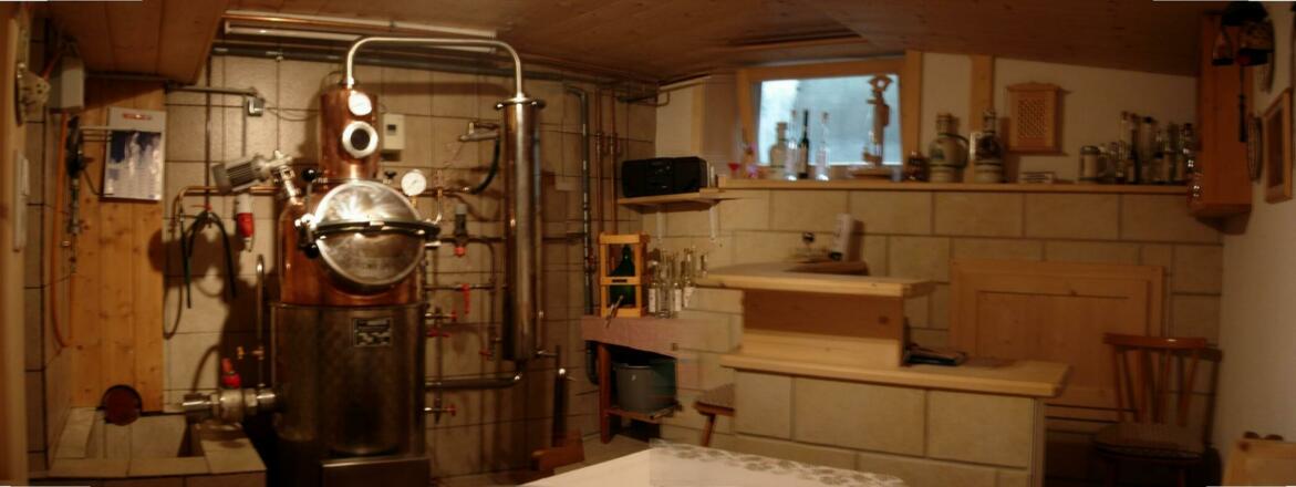 schnapsbrennen
