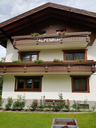 Hausansicht Gästehaus Alpenruh