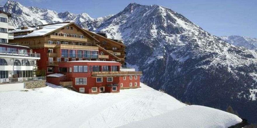 Aussenansicht Hotel Alpenfriede