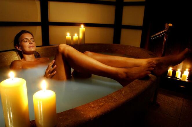 Beauty_Treatment Steinwanne