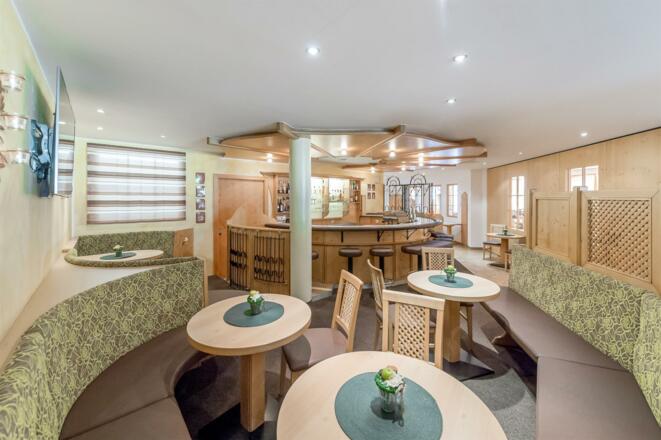 181010_120923-2-1428-31