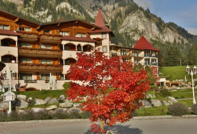 Der Laterndl Hof Romantik Resort &amp; Spa