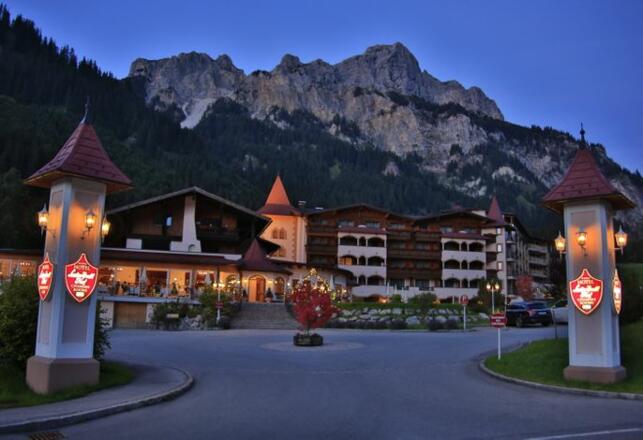 Der Laterndl Hof Romantik Resort &amp; Spa