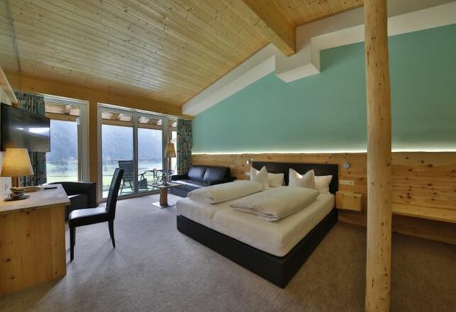 Der Laterndl Hof Romantik Resort &amp; Spa