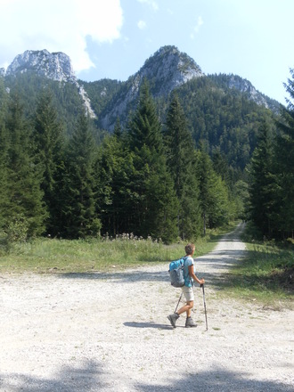Rückblick zum Gurnwandsteig durch die Westrinne