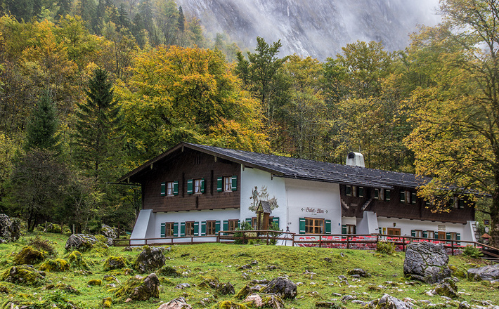 Berggaststätte Saletalm im Herbst