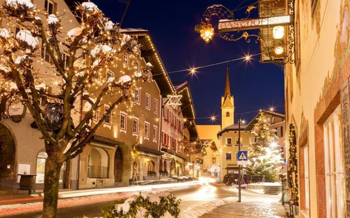 Golling_Markt_Weihnachtsbeleuchtung_klein