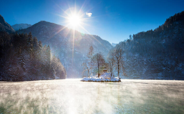 WInter an der Insel Christlieger im Königssee