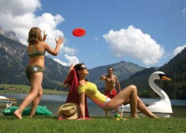 Sonnenbaden am Haldensee