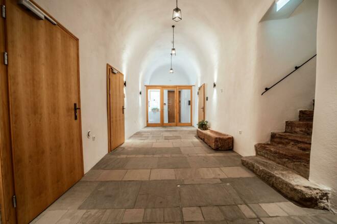 EG Eingang Gewölbe mit Stiege