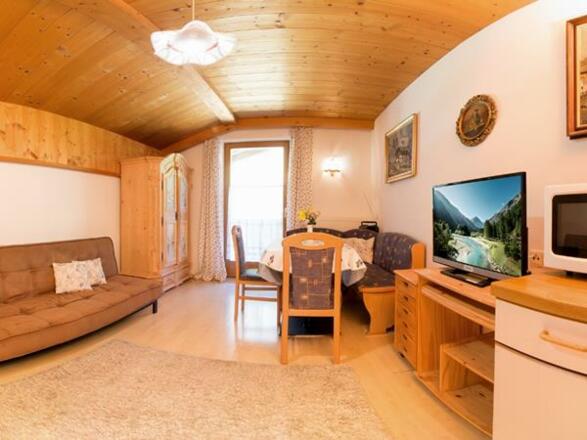 Küche Bergwohnung mit Essecke Haus Kerrach Neugast