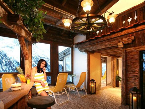 Panorama-Sauna mit Blick ins Ventertal