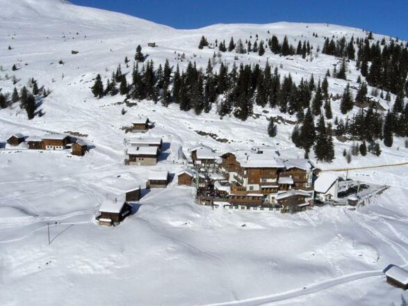 Silbertal Talseite Vogelperspektive