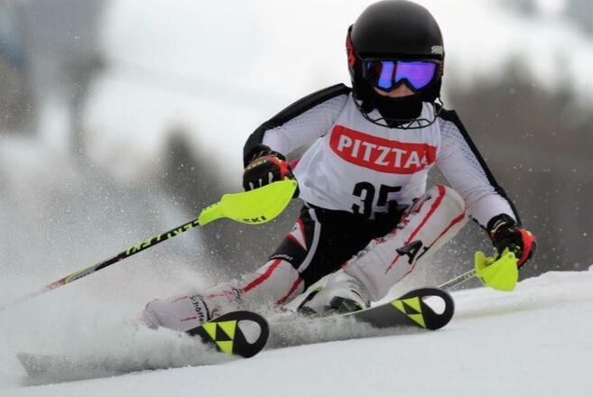 Unsere Tochter Schirennen