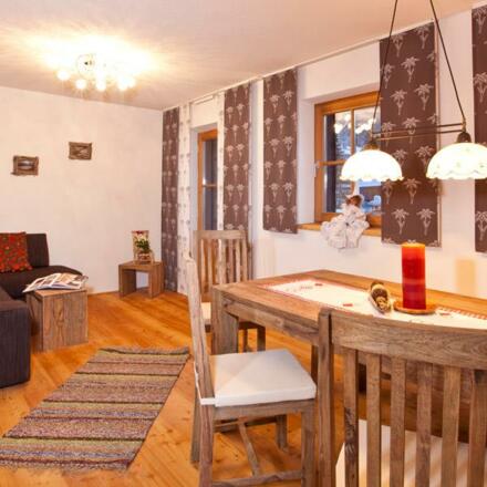 styrolia-zwieselstein-wohnzimmer-2