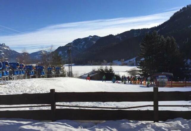 Blick vom Schlafzimmer in der Fewo PLUS