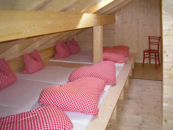 Matrazenlager im Schutzhaus am Brunnenkogel