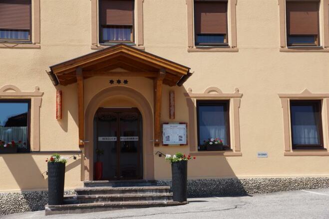 Gasthof Ebner, Eingang neu