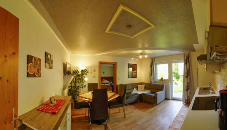 Wohnküche Wohnung Garten