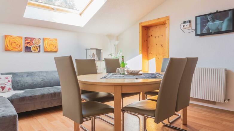 Wohnküche WG Gletscherblick