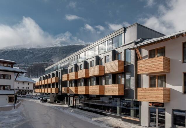 Hotel die Berge Außenansicht Winter