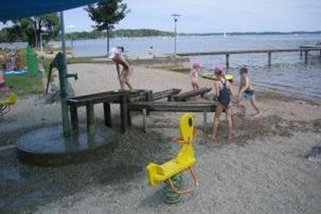 Spielplatz am Strandbad Felden.
