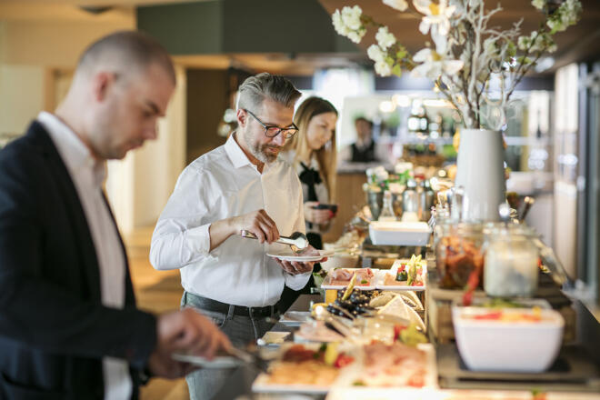 ARCOTEL_Nike_uferei_Fr%c3%bchst%c3%bcck