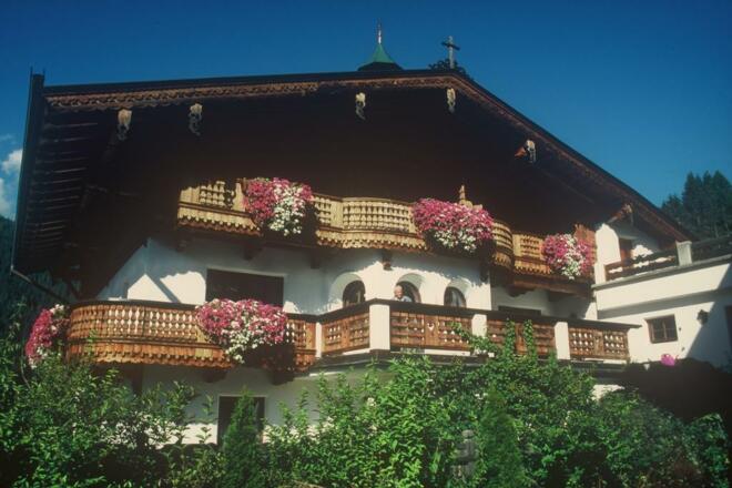 Hausansicht Sommer 02