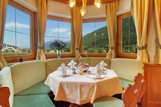 Frühstücksraum/Dining room