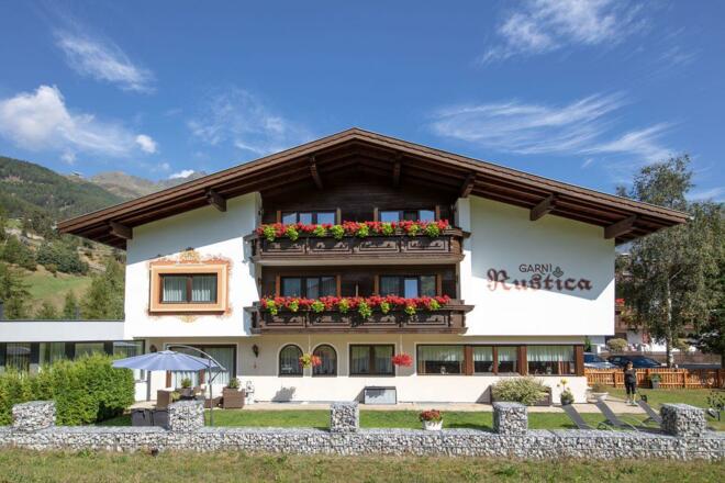 Außenansicht Sommer