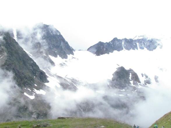 Hochsommer in den rauhen Alpen
