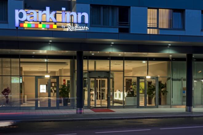 Park Inn Linz Eingang