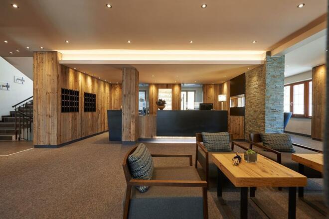 Hotel Laurin Rezeption