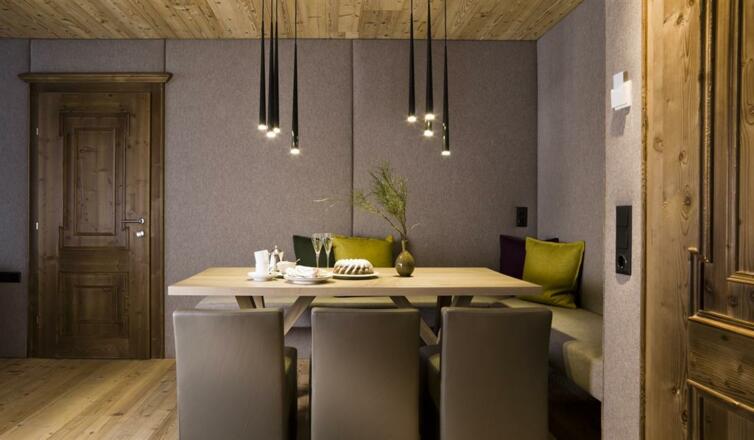 Bergland Sölden Sitztecke James Bond Suite