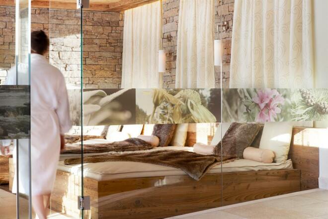 Ruhelounge mit Wasserbetten