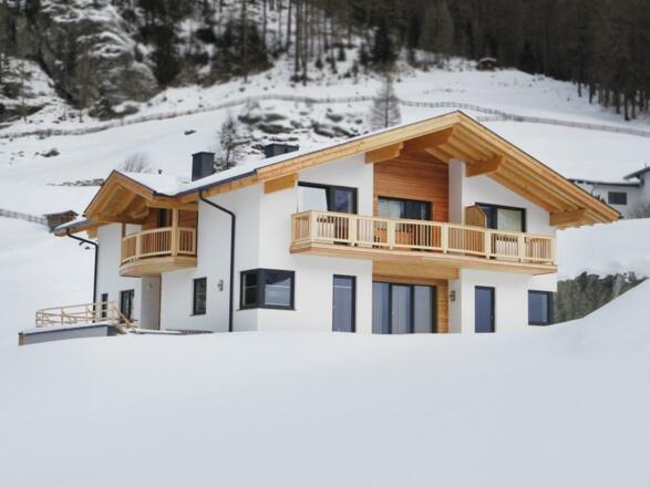 Apart Bergreich Winteransicht