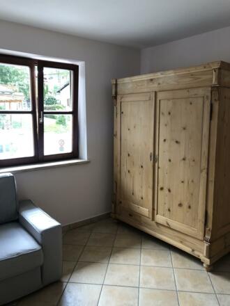 65B4A513-2131-4979-AD94-48A271D271BA