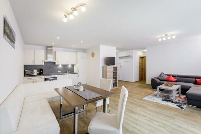 Essbereich mit Küche / Wohnbereich