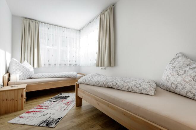 2 Bettzimmer / Kinderzimmer