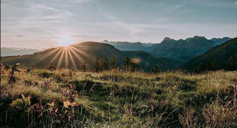 Sonnenaufgang in den Bergen