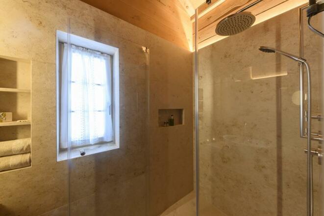 Dusche im Obergeschoss