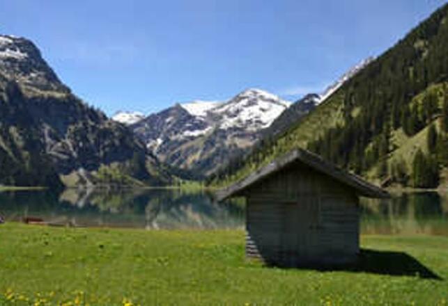Tannheim Vilsalpsee          Foto: TVB Tannheimer Tal/Achim Meurer