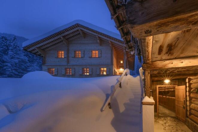 Berghaus Gauertal Zugang im Untergeschoss