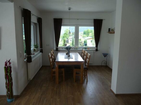 Essecke mit Aussicht zum Acherkogel