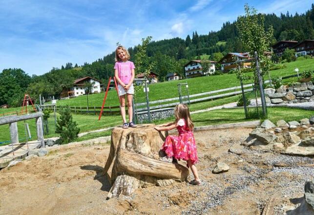 hier können die Kinder sich austoben, nur 5 Gehminuten entfernt