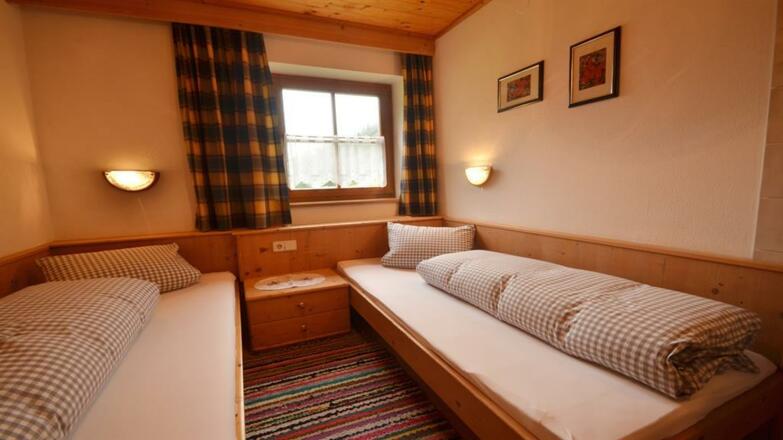 Erdgeschoss Schlafzimmer