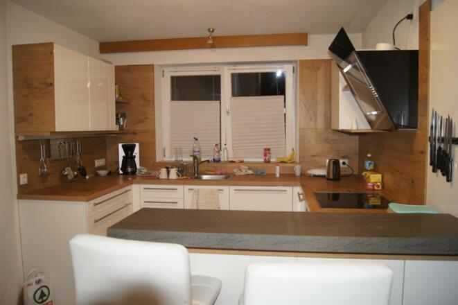 Küche mit Barhocker