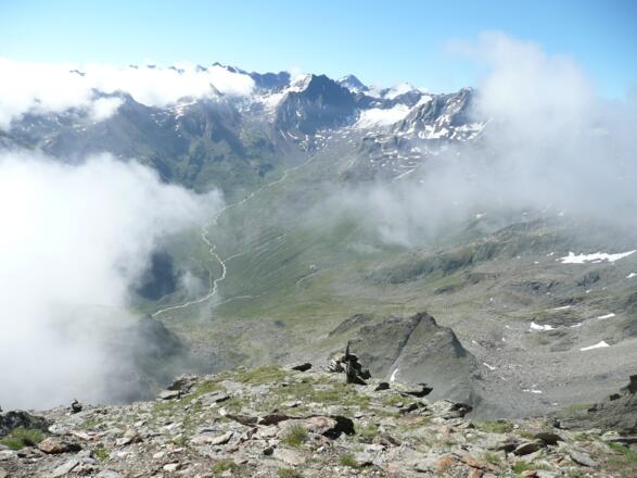 Der Blick nach Süden ins Gleirschtal und zur Pforzheimer Hütte.