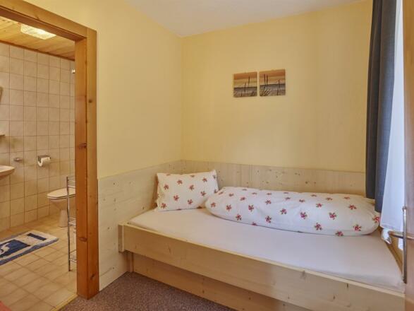 drittes Bett und Dusche/WC