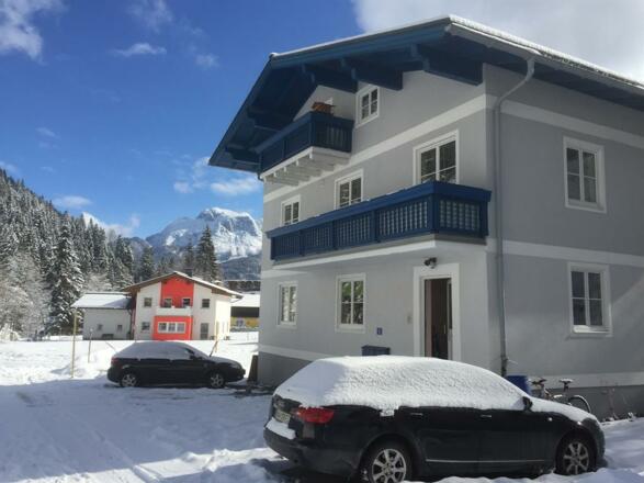 Haus Weymann im Winter